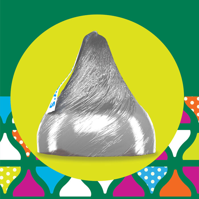 HERSHEY'S World's Largest Milk Chocolate KISS 1 lb. Candy Box