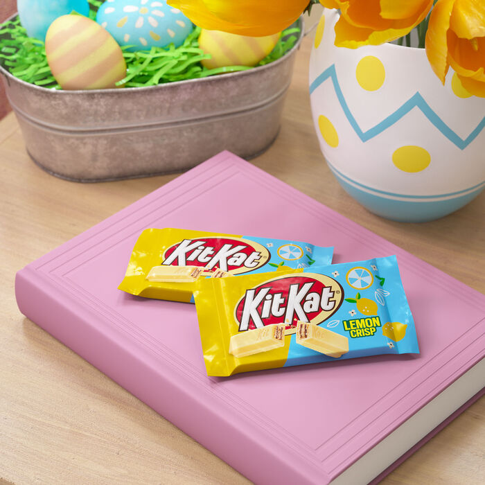 KIT KAT Lemon Flavored Creme Wafer, Easter Candy Bar, 1.5 oz