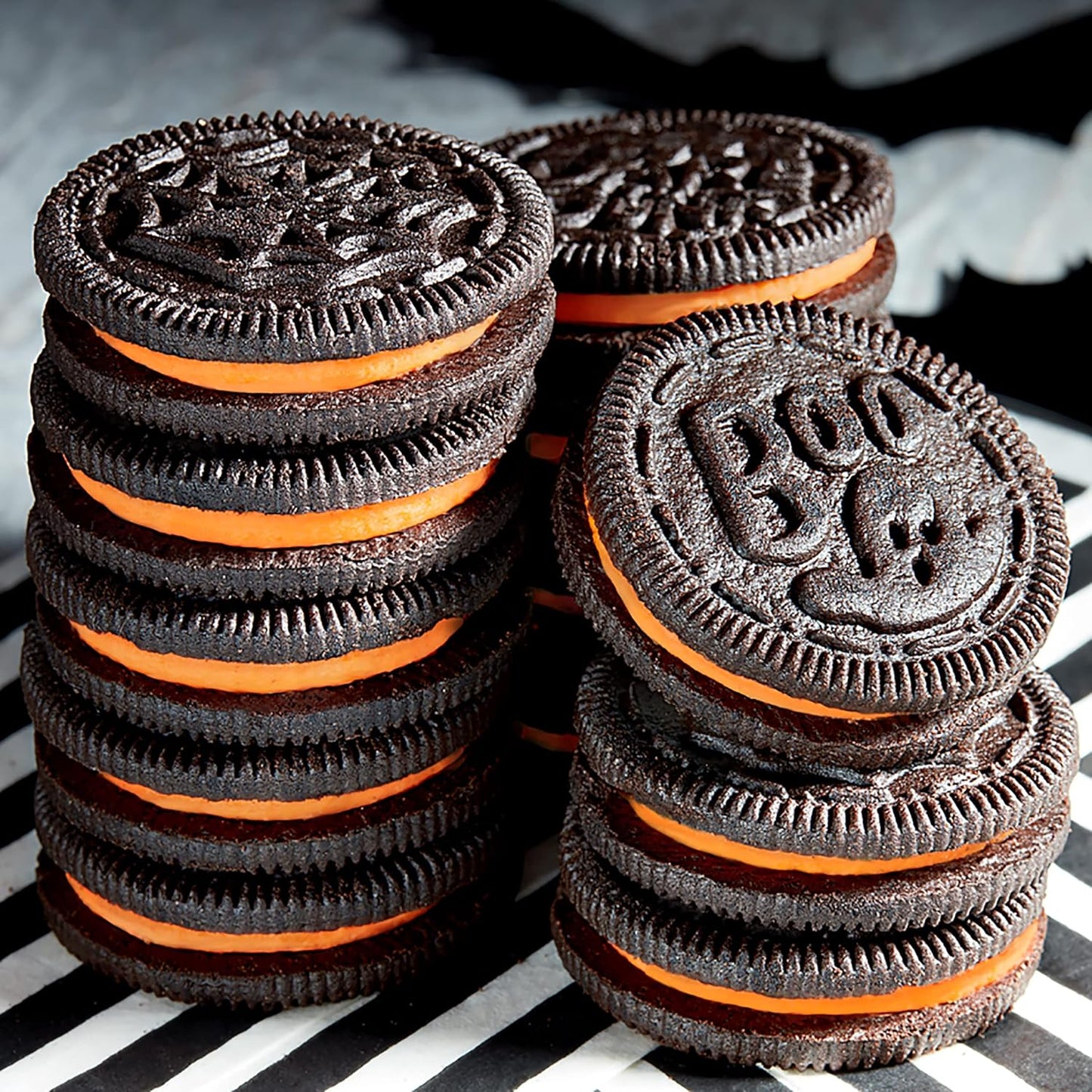 OREO Orange Creme Chocolate Sandwich Cookies, Limited Edition, Halloween Cookies, 18.71 oz