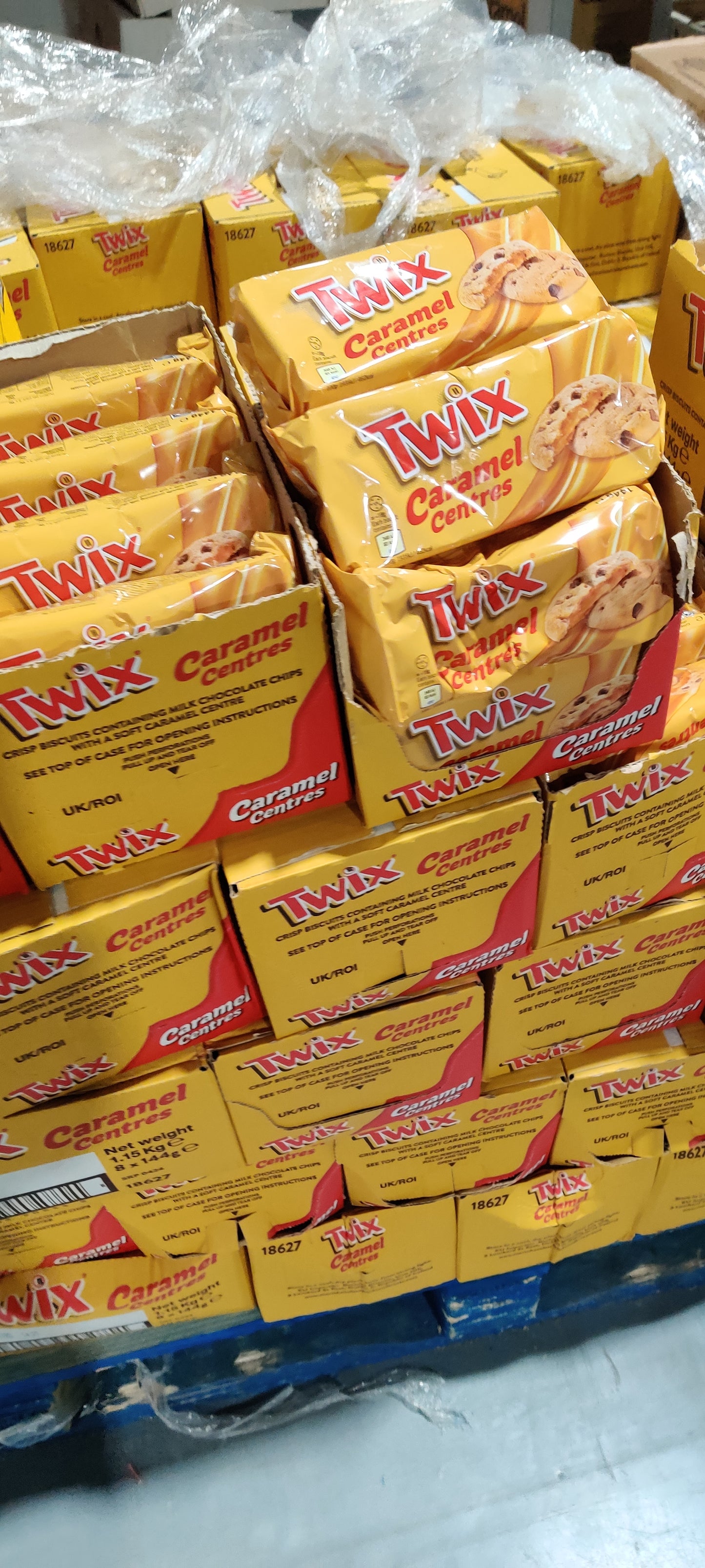 Twix Caramel Centre Cookies - UK British - OOS